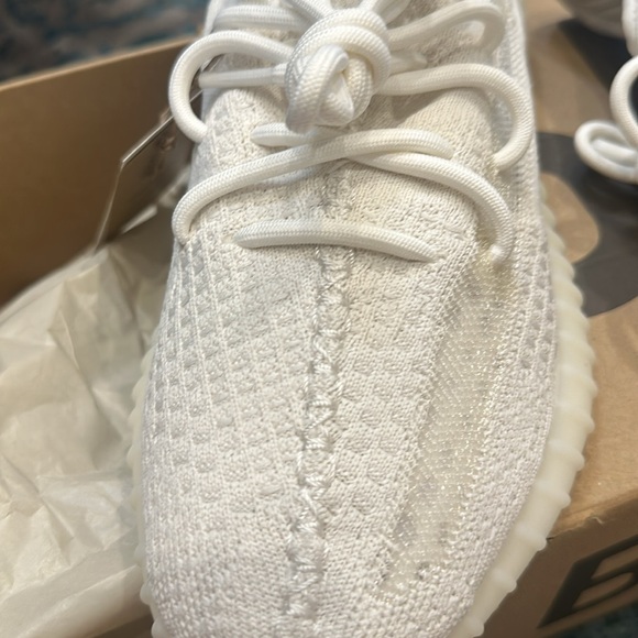 Adidas yeezy - Picture 7 of 7